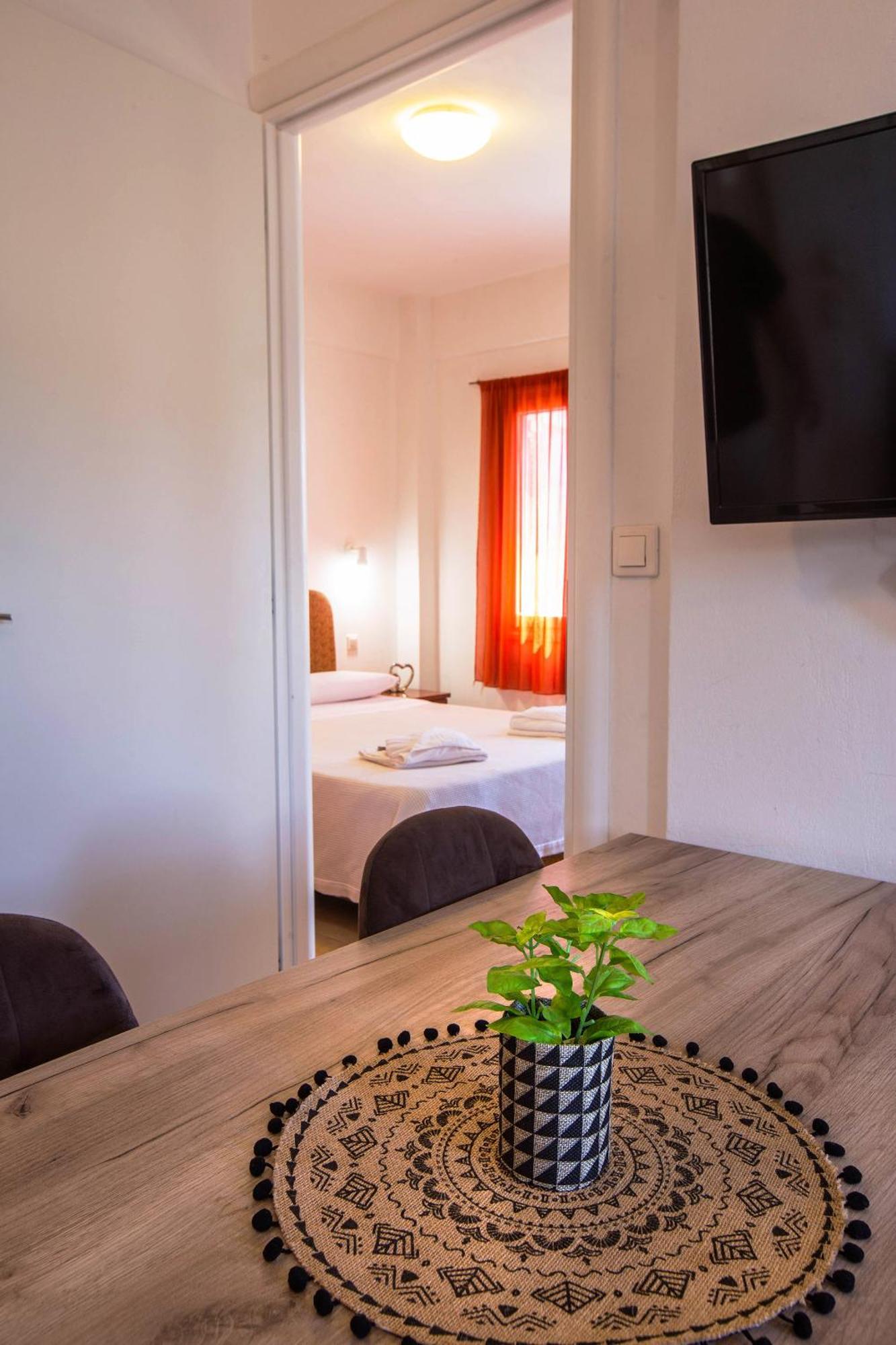 Romanos Beach Villas ภายนอก รูปภาพ
