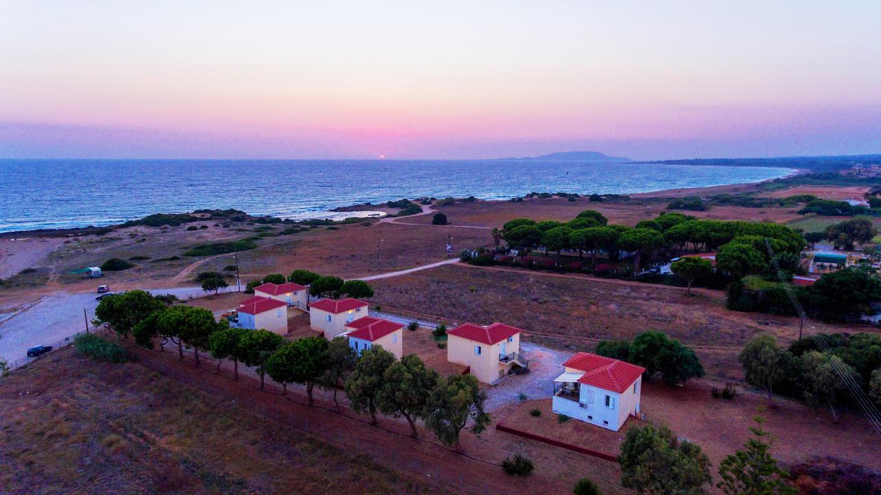 Romanos Beach Villas ภายนอก รูปภาพ
